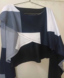 Asymmetrical Colorblock Crop Top