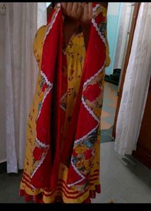 Floral Print Dupatta yellow red net