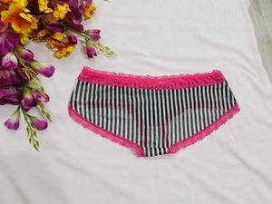 🇳🇿💫💗 Striped Panties with Pink Lace