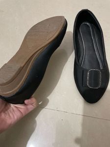 Black Bow Ballerinas