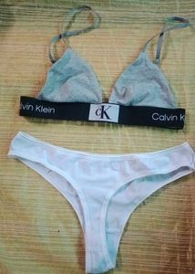 Calvin Klein Grey Bralette With Panty Free
