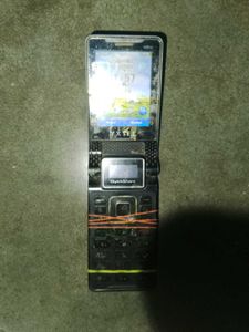 YXTEL flip phone