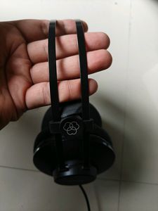 🎊 AKG Studio Monitoring Over The Ea