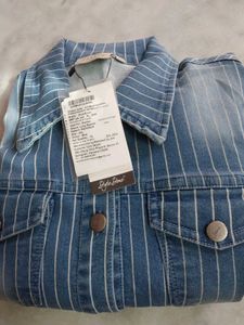 Stylish Feminine Denime Jacket