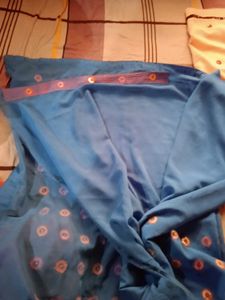 Combo Of 5 Beautiful Sarees With 2 Blouse