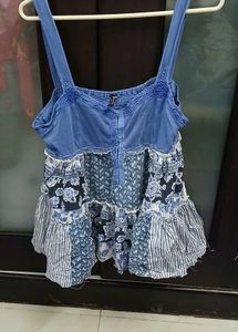 Cute Blue Floral Top - L Size