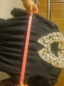 Dress With Detachable Collar