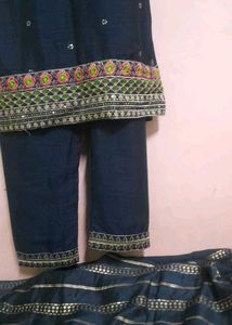 Elegant Navy Blue Kurta Set