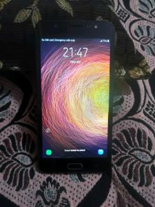 Samsung Galaxy J7 Max - Used