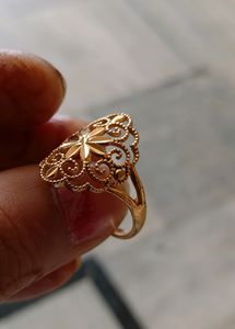 Vintage Floral Filigree Gold Ring