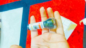 huda beauty eyeliner