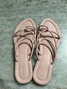 Vishudh Women Pink Solid Flats