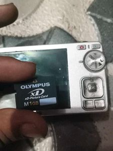 Olympus Camera & 1GB xD Picture Card