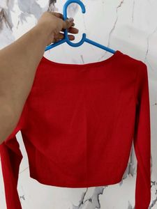 Chic Red Ribbed V-Neck Long Sleeve Crop Top
