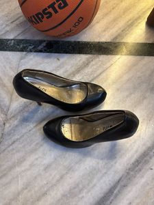 Modini Black Heels - VERY COMFORTABLE  HEEL