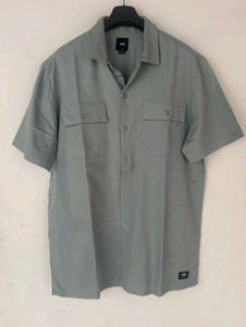 Vans Gray Button-Up Shirt - Size Large