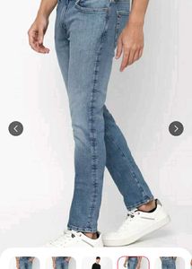 MENS American Eagle Airflex Blue Jeans