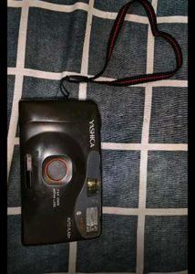 Yashica Auto Flash Camera