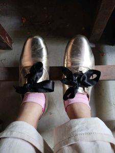 ❤️used sneakers for women ❤️