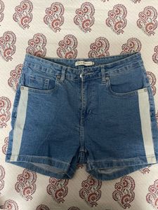 Girl & a Serious Dream Denim Shorts