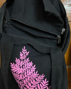 Fern Print Black zipped Tote Bag
