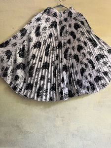 Floral short Skirt