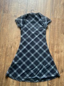 H&amp;M New Cute Plaid Mini Dress XS size