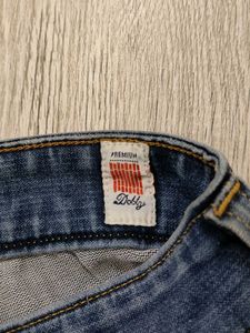 Sc9327 Louis Philippe Beggy Jeans Waist 32