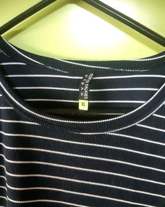 Women Stripes Top / Tee