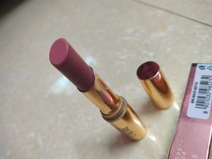 Lakme 9to5 Primer+Matte Lip Colour Mouve Matter
