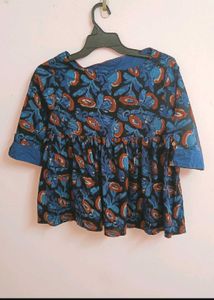 Assorted Women&#39;s Tops - Variety of Styles &amp; Colors