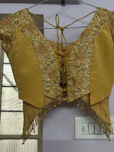 Elegant Gold Sequin lahanga