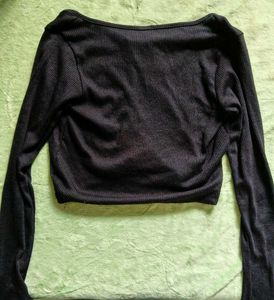 Black Long Sleeve Crop Top
