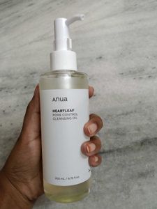 Anua Heartleaf Pore Control Cleansing Oil