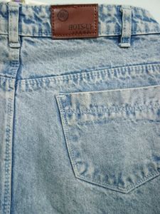 Straight Jeans