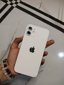iPhone 12 - White