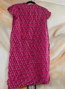 Avaasa Kurta Large(size) With Short Sleeve