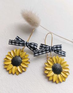 Vintage Style Sunflower Gingham Bow Earrings