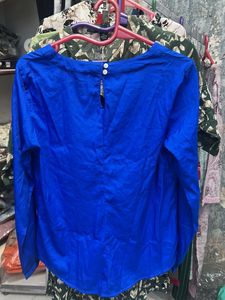 Elegant Blue V-Neck Top