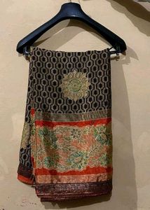 Crepe Floral Saree With Blouse 🤎