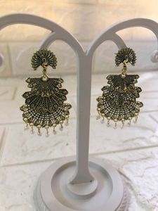Gold &amp; Black Platted - Peacock Earring