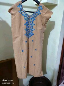Vintage-Style Tunic Top