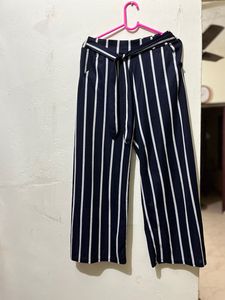 Wide Leg Pants With Lays