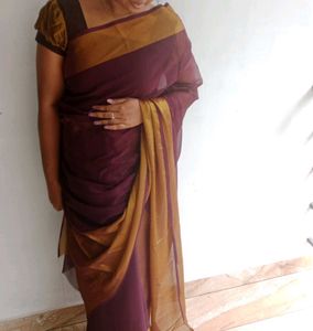 Purple Saree With Golden Border Withblouse Piece