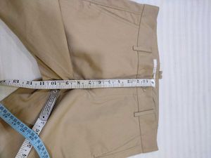Khaki Cropped Pants W-32-34