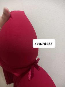 Seamless Paded Bra 34C