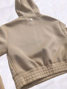 Beige crop hoodie (UNUSED)
