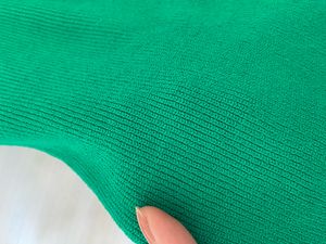 Green Sweater Size Can Fit Upto L