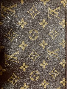 ThLouis Vuitton Pochette accessoire leather handba