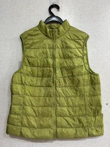 UNIQLO Lightweight Puffer Vest - Olive Green